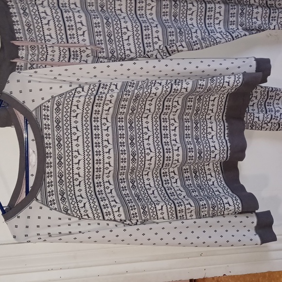 EUC, Secret treasures, sleepwear, size xl, white and gray - Picture 2 of 5